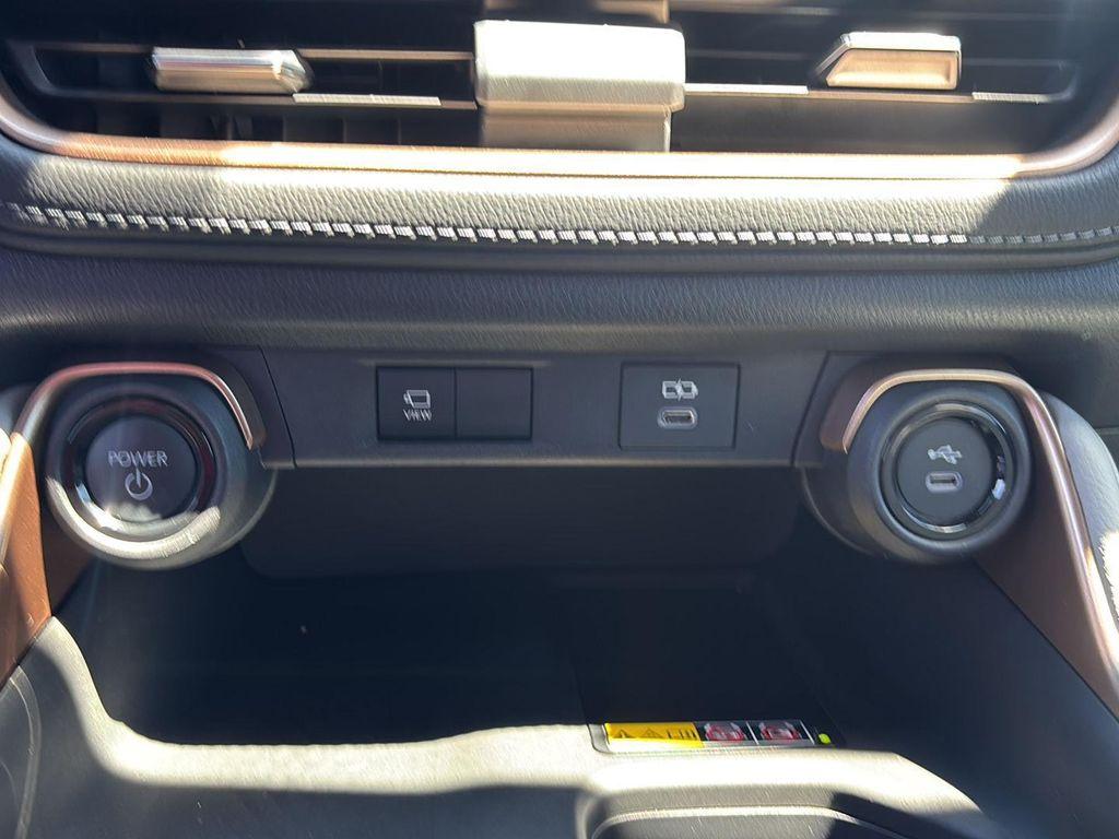 used 2025 Toyota Grand Highlander Hybrid car