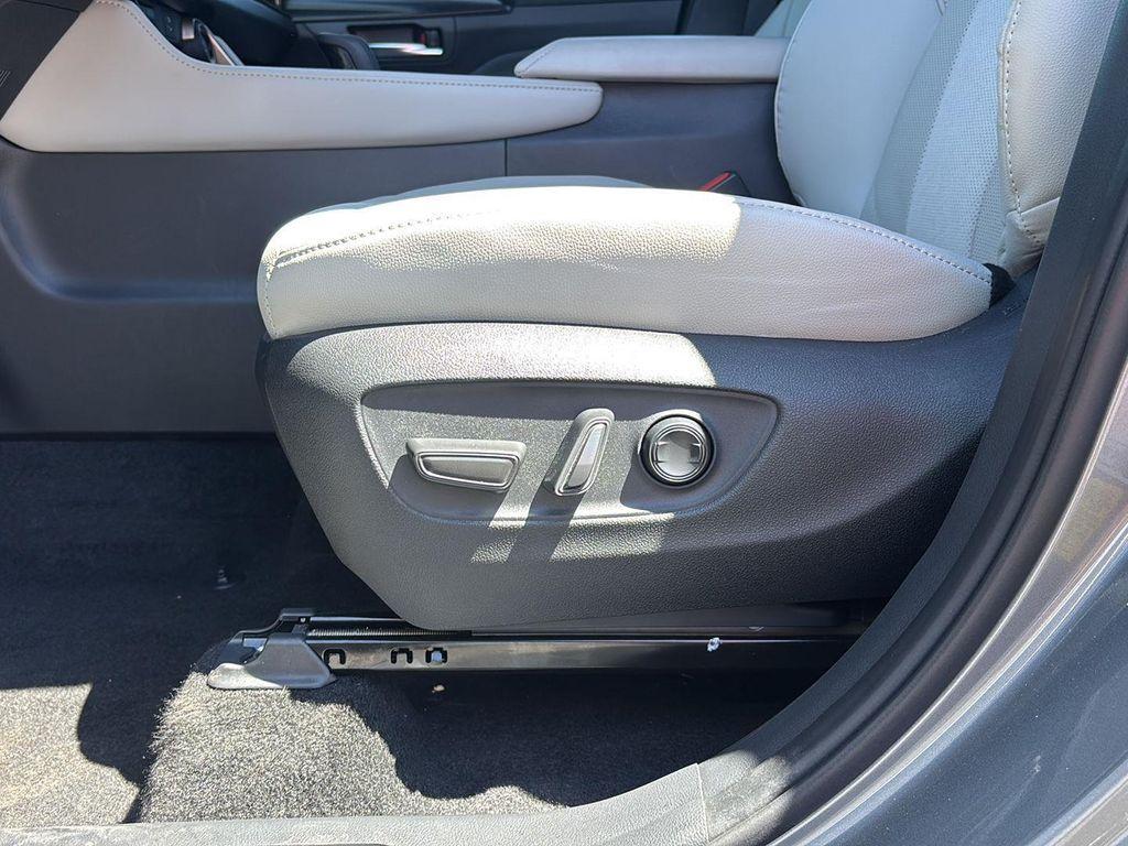 used 2025 Toyota Grand Highlander Hybrid car