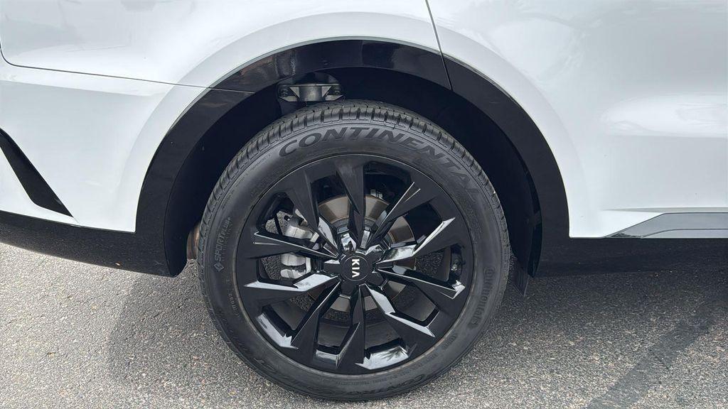 used 2021 Kia Sorento car, priced at $27,388