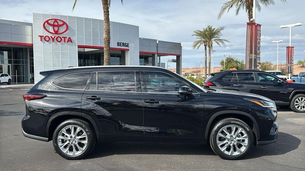 used 2024 Toyota Highlander car, priced at $42,988