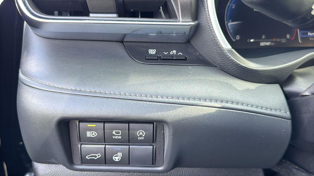 used 2024 Toyota Highlander car, priced at $42,988
