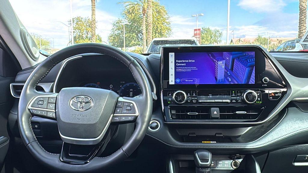 used 2024 Toyota Highlander car, priced at $42,988