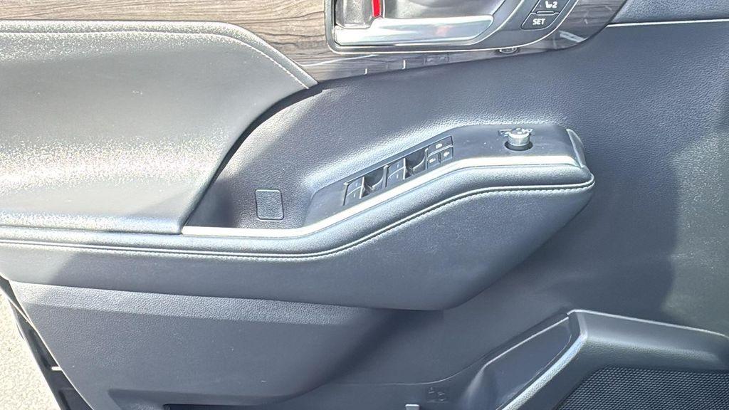 used 2024 Toyota Highlander car, priced at $42,988