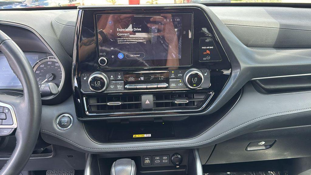 used 2023 Toyota Highlander car, priced at $40,687