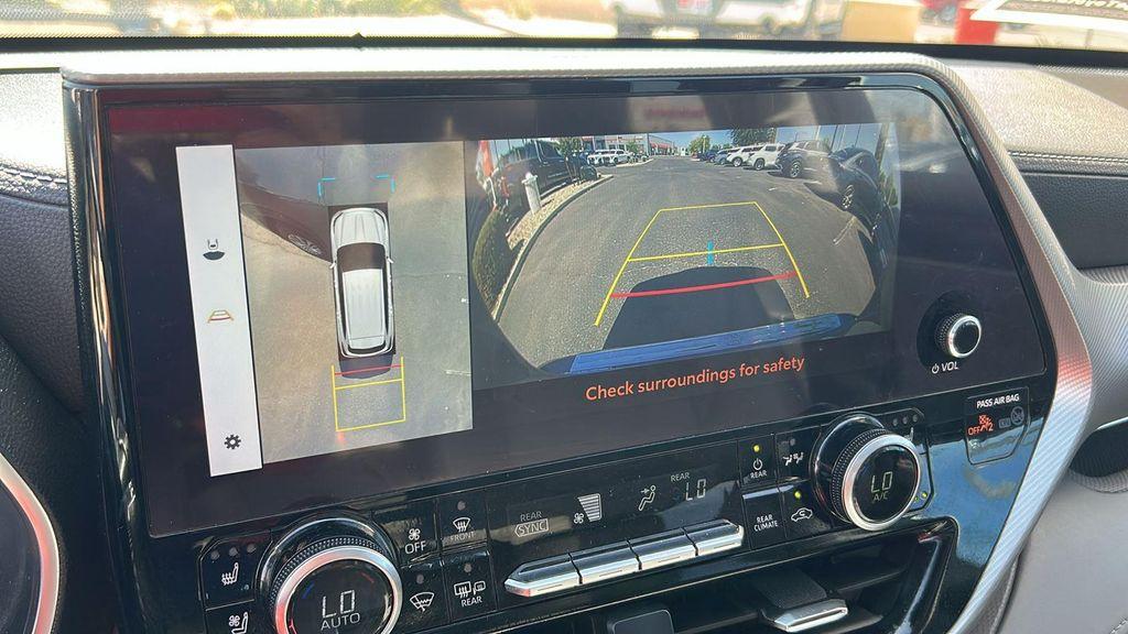 used 2023 Toyota Highlander car, priced at $42,587