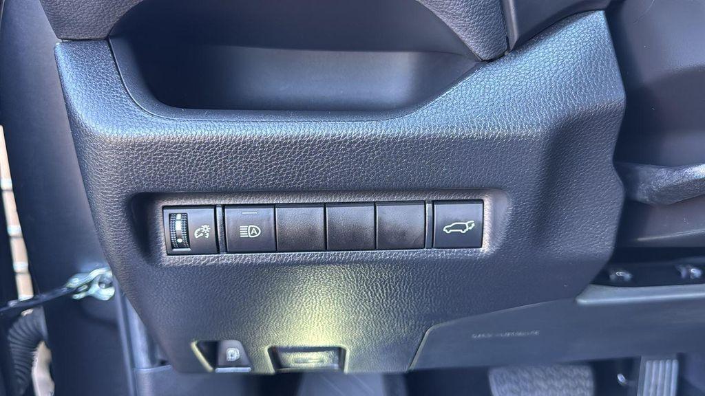 used 2022 Toyota RAV4 Hybrid car, priced at $31,882