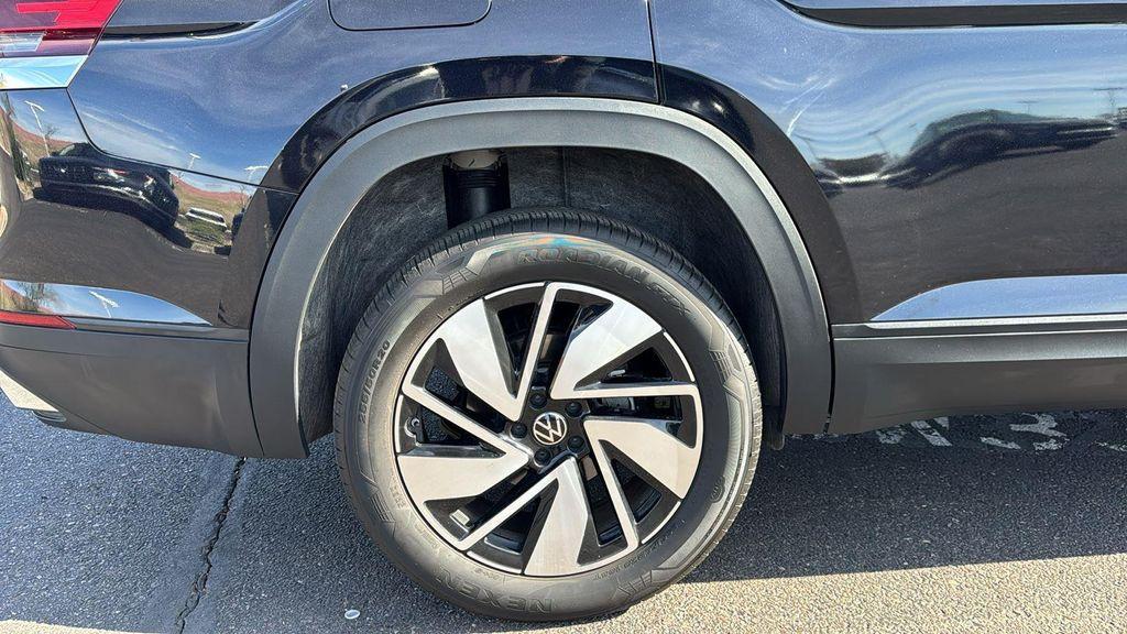 used 2024 Volkswagen Atlas car, priced at $29,981