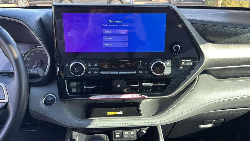 used 2024 Toyota Highlander car, priced at $41,988