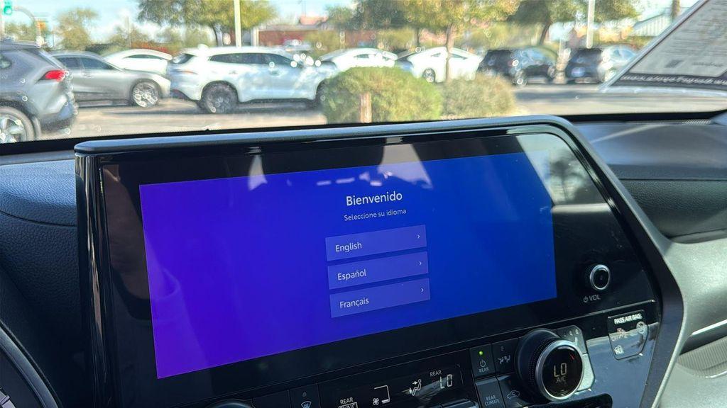 used 2024 Toyota Highlander car, priced at $41,988