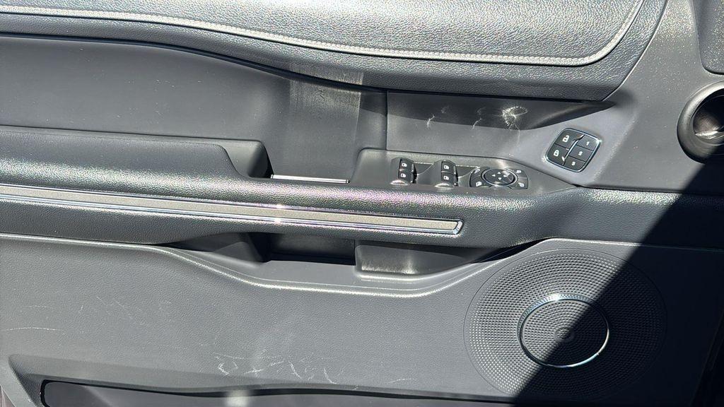 used 2024 Ford Expedition car, priced at $44,894