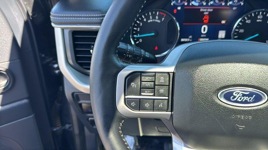 used 2024 Ford Expedition car, priced at $44,894