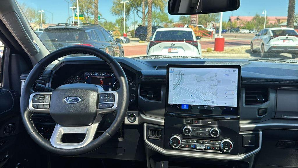 used 2024 Ford Expedition car, priced at $44,894