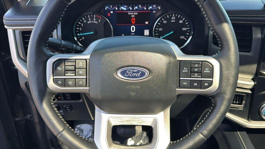 used 2024 Ford Expedition car, priced at $44,894