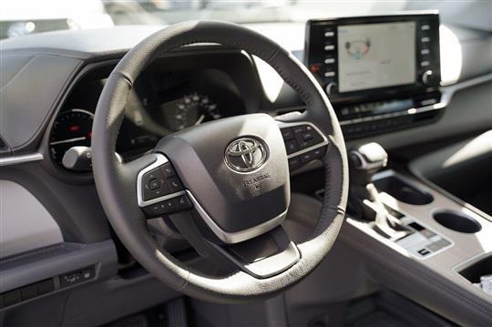 new 2026 Toyota Sienna car, priced at $53,065