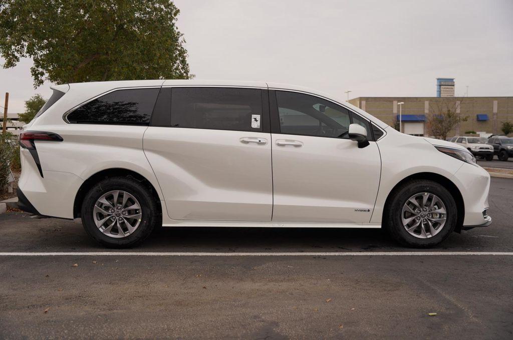 new 2026 Toyota Sienna car, priced at $53,065
