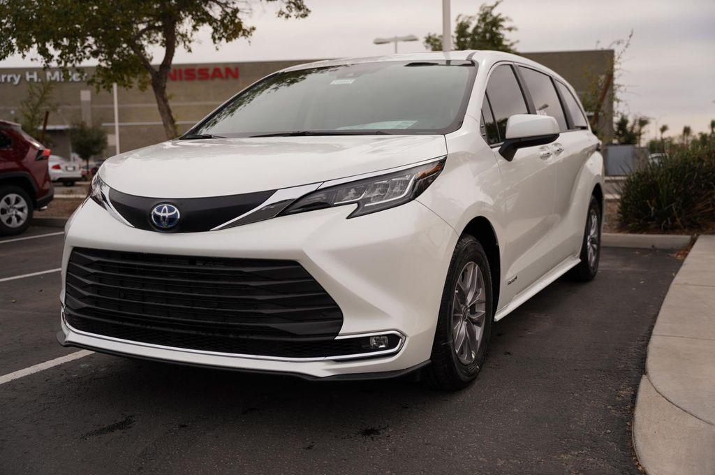 new 2026 Toyota Sienna car, priced at $53,065