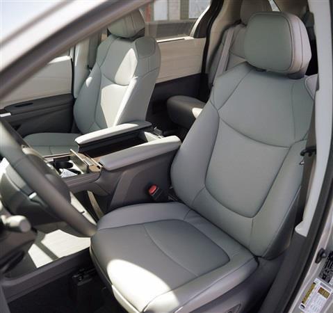 new 2026 Toyota Sienna car, priced at $53,065