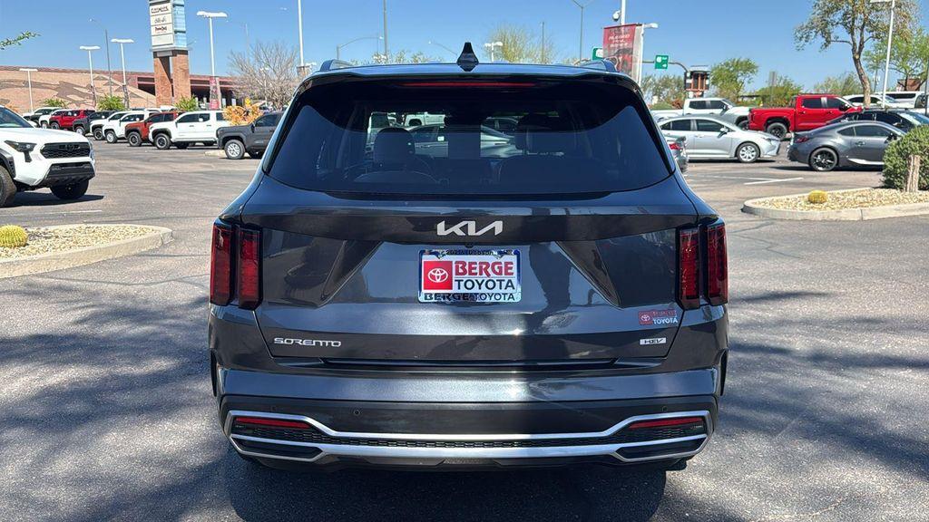 used 2023 Kia Sorento Hybrid car, priced at $25,329