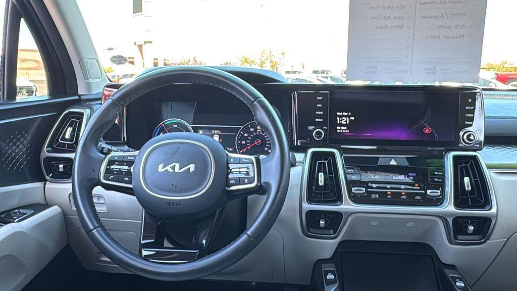 used 2023 Kia Sorento Hybrid car, priced at $25,329