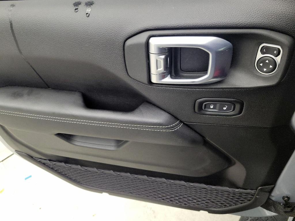 used 2023 Jeep Gladiator car, priced at $34,998