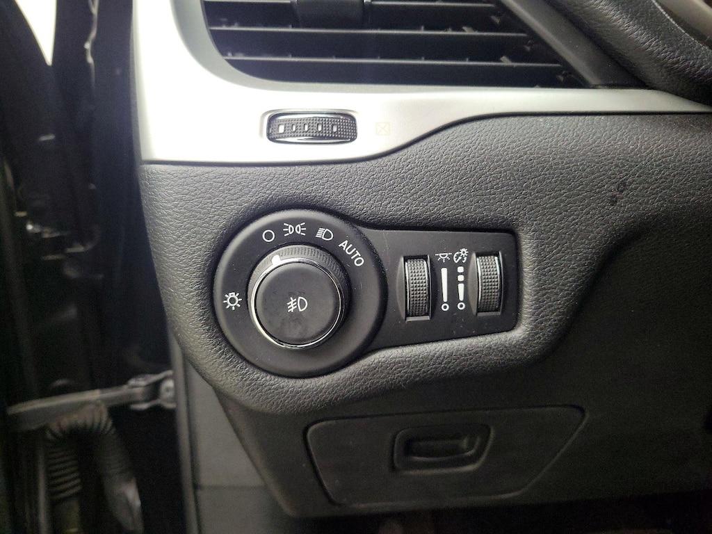 used 2018 Jeep Cherokee car, priced at $13,998