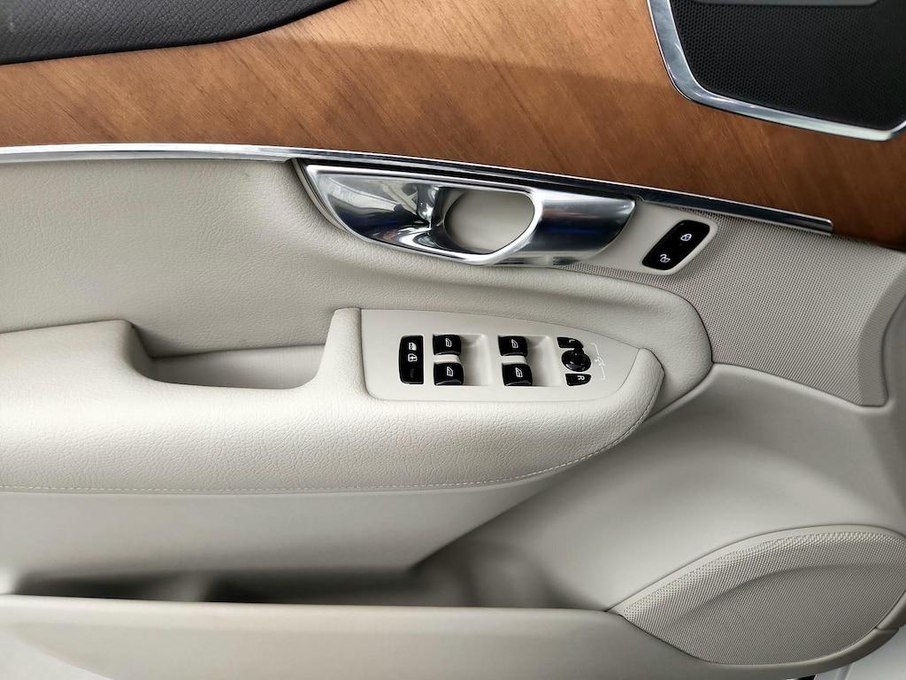 used 2022 Volvo XC90 Recharge Plug-In Hybrid car, priced at $38,998