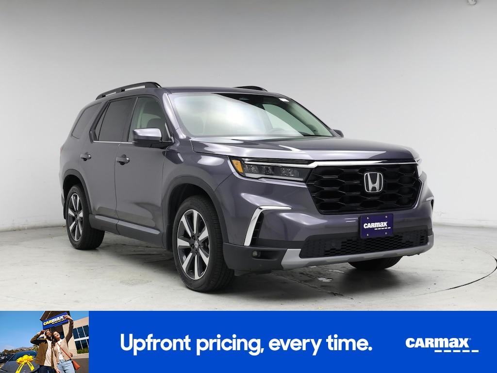 used 2025 Honda Pilot car, priced at $44,998