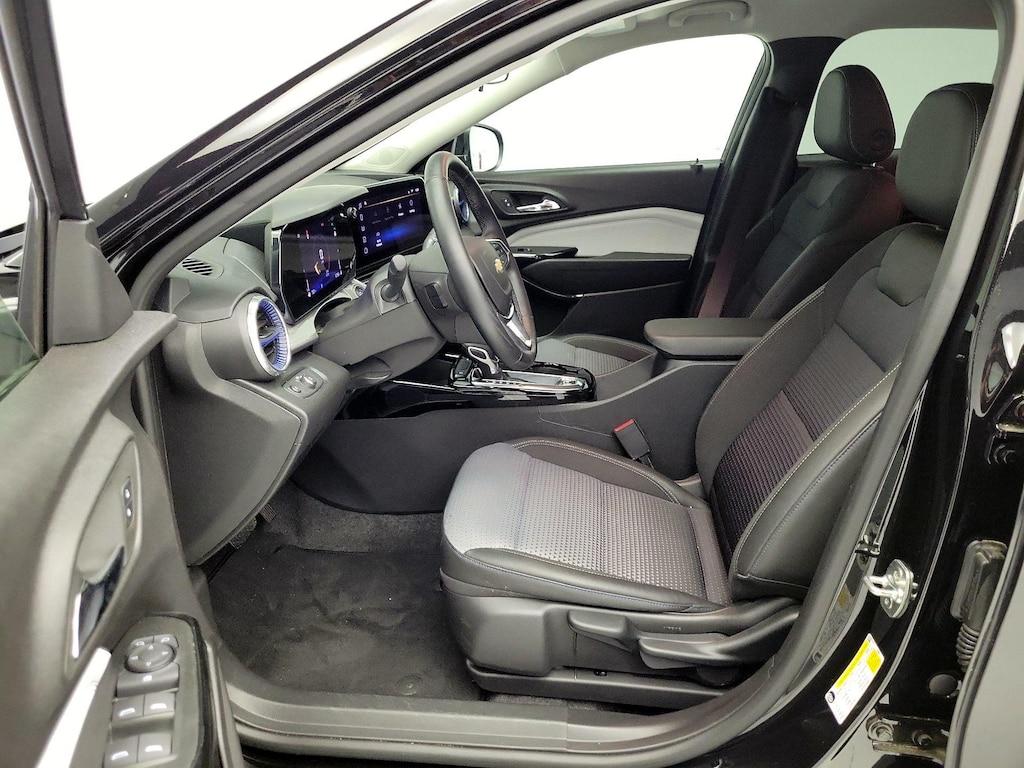 used 2025 Chevrolet Trax car, priced at $22,998