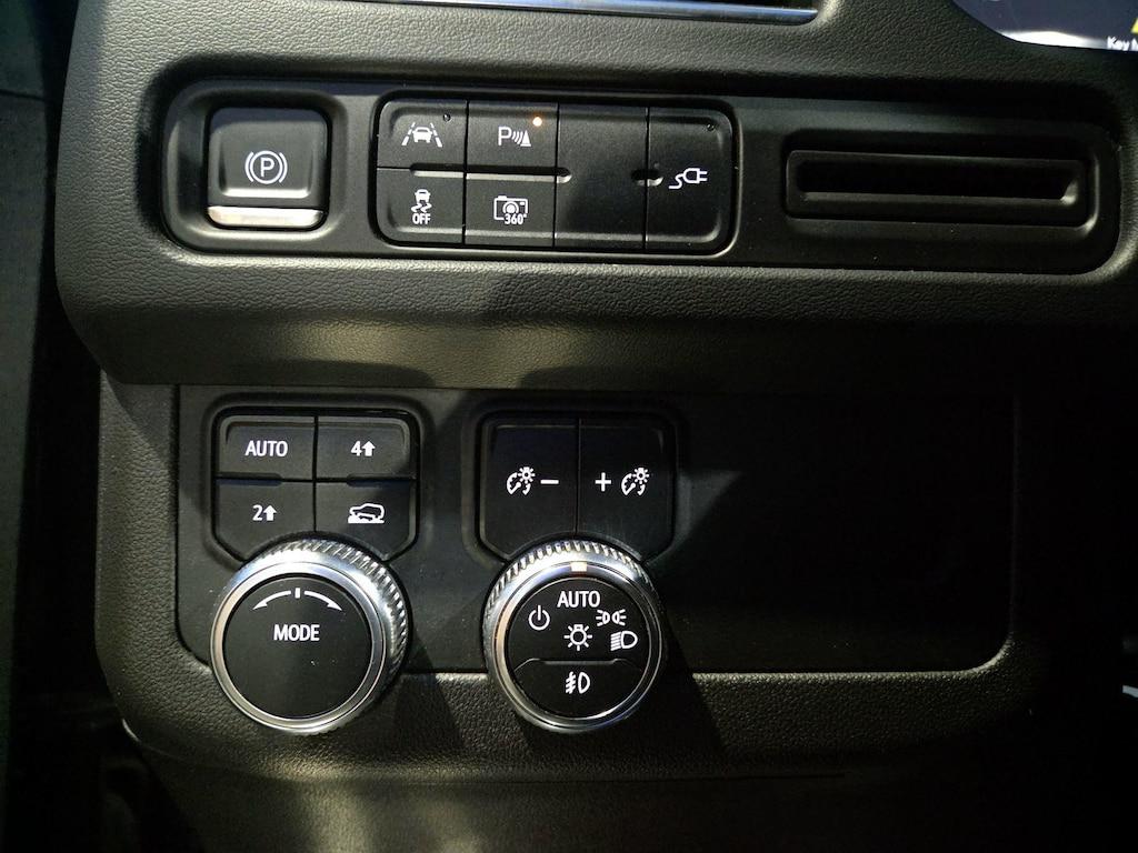 used 2022 GMC Yukon car, priced at $51,998