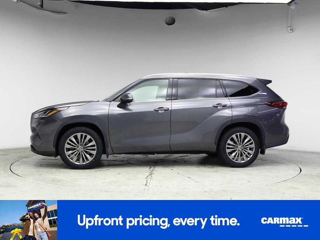 used 2021 Toyota Highlander car, priced at $30,998