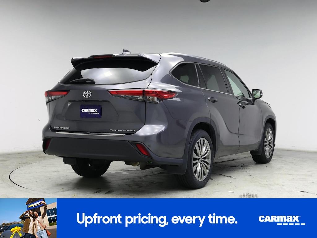 used 2021 Toyota Highlander car, priced at $30,998