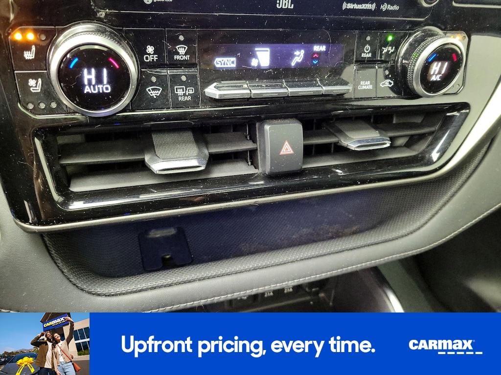 used 2021 Toyota Highlander car, priced at $28,998