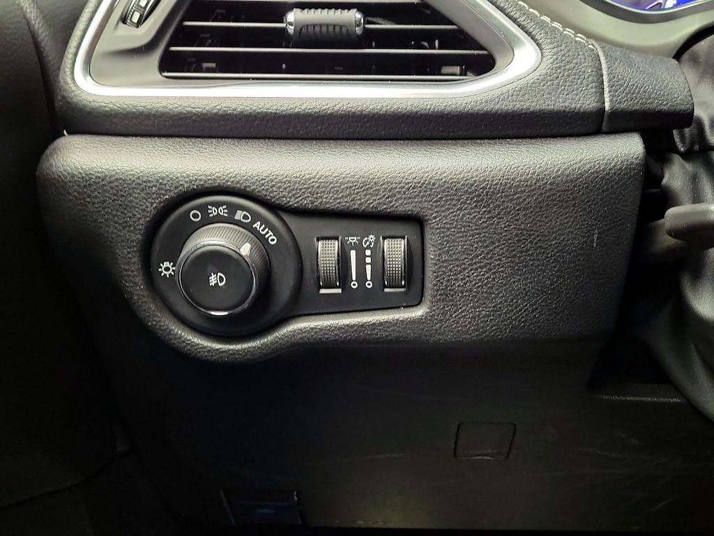 used 2023 Chrysler Pacifica car, priced at $33,998
