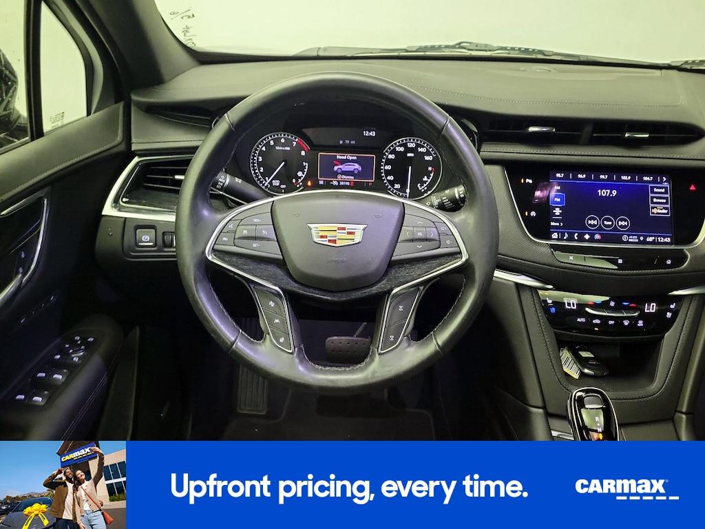 used 2021 Cadillac XT5 car, priced at $27,998