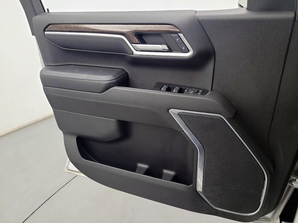 used 2022 GMC Sierra 1500 car, priced at $43,998