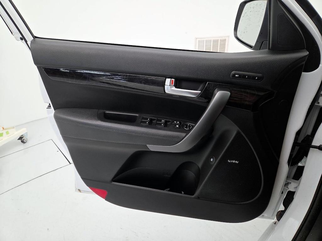 used 2014 Kia Sorento car, priced at $14,998