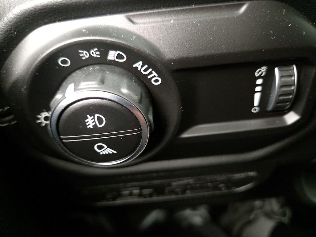 used 2025 Jeep Gladiator car, priced at $47,998