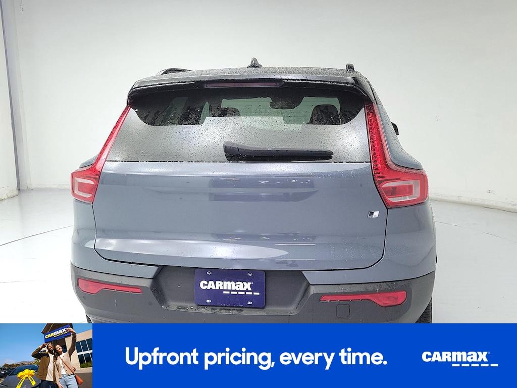 used 2022 Volvo XC40 car, priced at $24,998