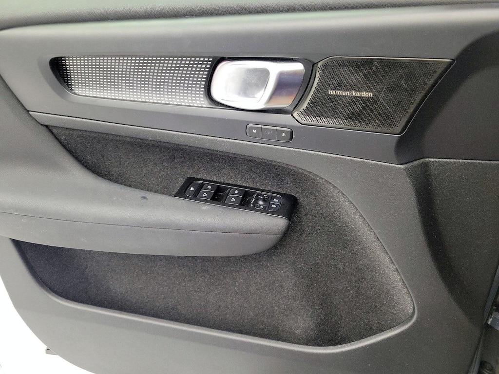 used 2022 Volvo XC40 car, priced at $24,998