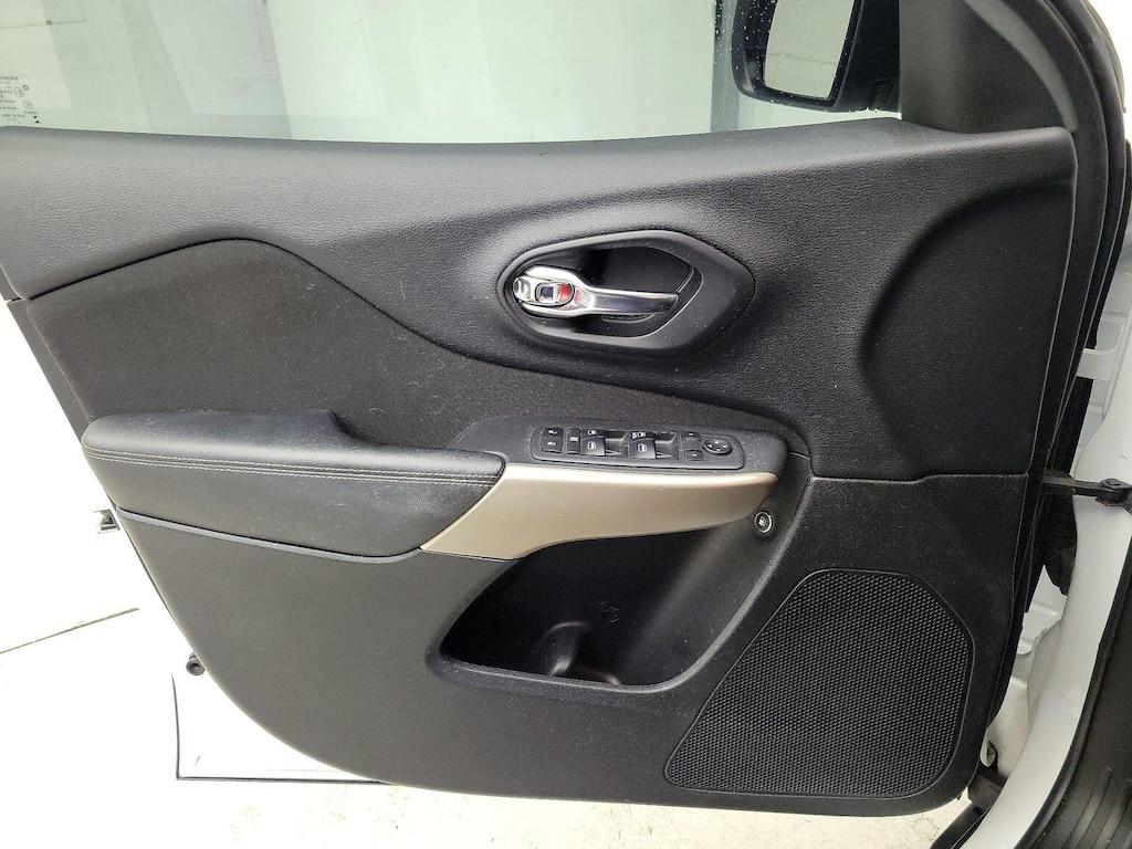 used 2018 Jeep Cherokee car, priced at $16,998