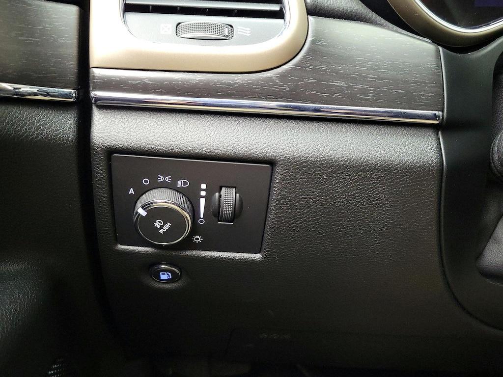 used 2015 Jeep Grand Cherokee car, priced at $19,998