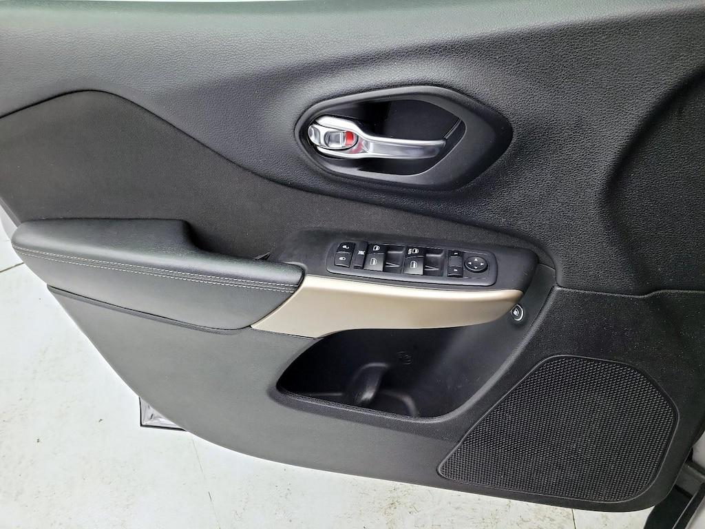 used 2018 Jeep Cherokee car, priced at $14,998