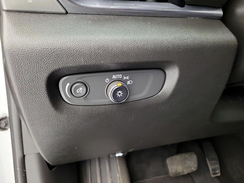 used 2022 Chevrolet Traverse car, priced at $26,998