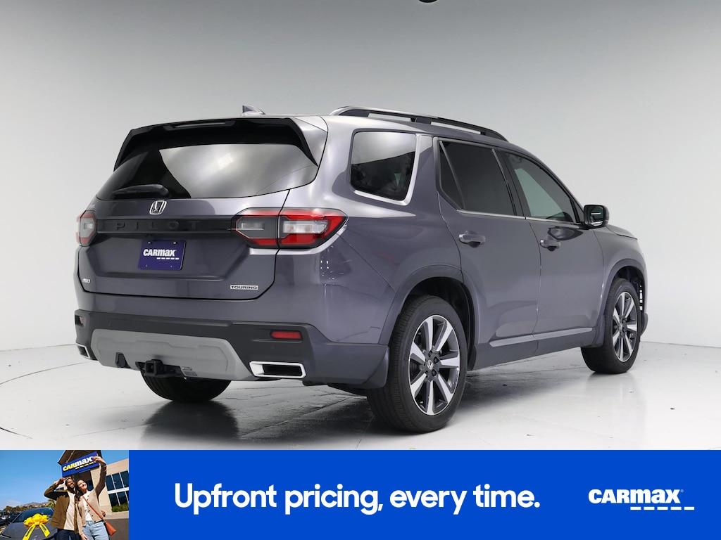 used 2025 Honda Pilot car, priced at $46,998