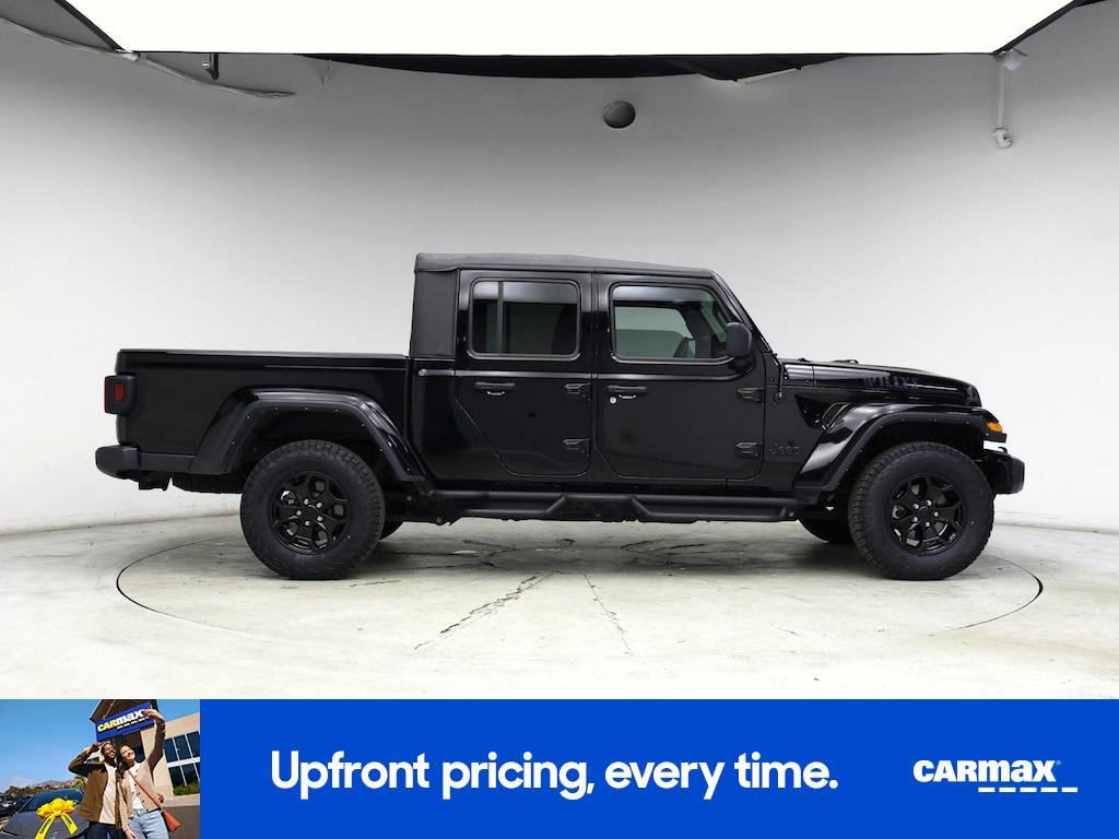 used 2022 Jeep Gladiator car, priced at $28,998