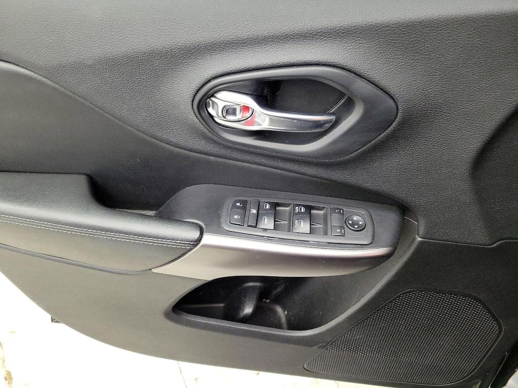 used 2019 Jeep Cherokee car, priced at $17,998