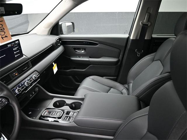 new 2026 Honda Pilot car, priced at $46,740