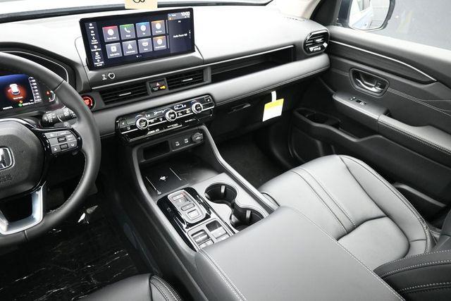 new 2026 Honda Pilot car, priced at $51,833