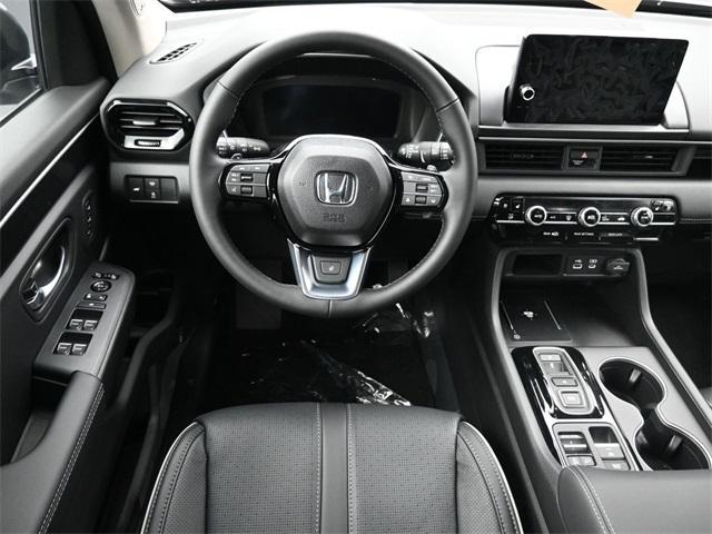 new 2025 Honda Pilot car, priced at $53,075