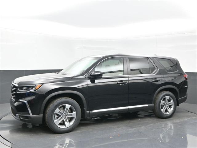 new 2025 Honda Pilot car, priced at $42,710